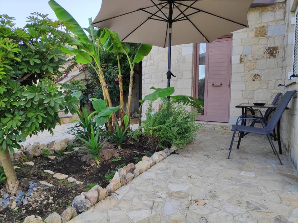 Xenia'S Countryside Guesthouse Ajía Marína Kültér fotó